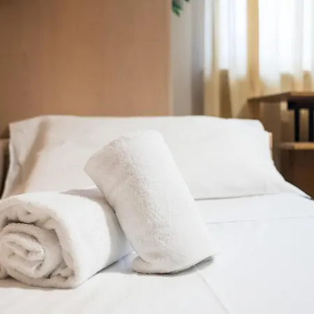 Apartment Gardappartamenti Rivo Lake View Desenzano del Garda